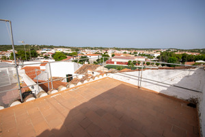 5 bedroom 1 bathroom house in Alaior in Menorca