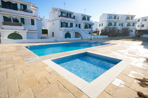2 bedroom ground floor apartment in Cales Piques in Menorca