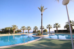 2 bedroom apartment in Cabo Roig with sea views