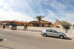 4 bedroom Villa for sale in La Mata