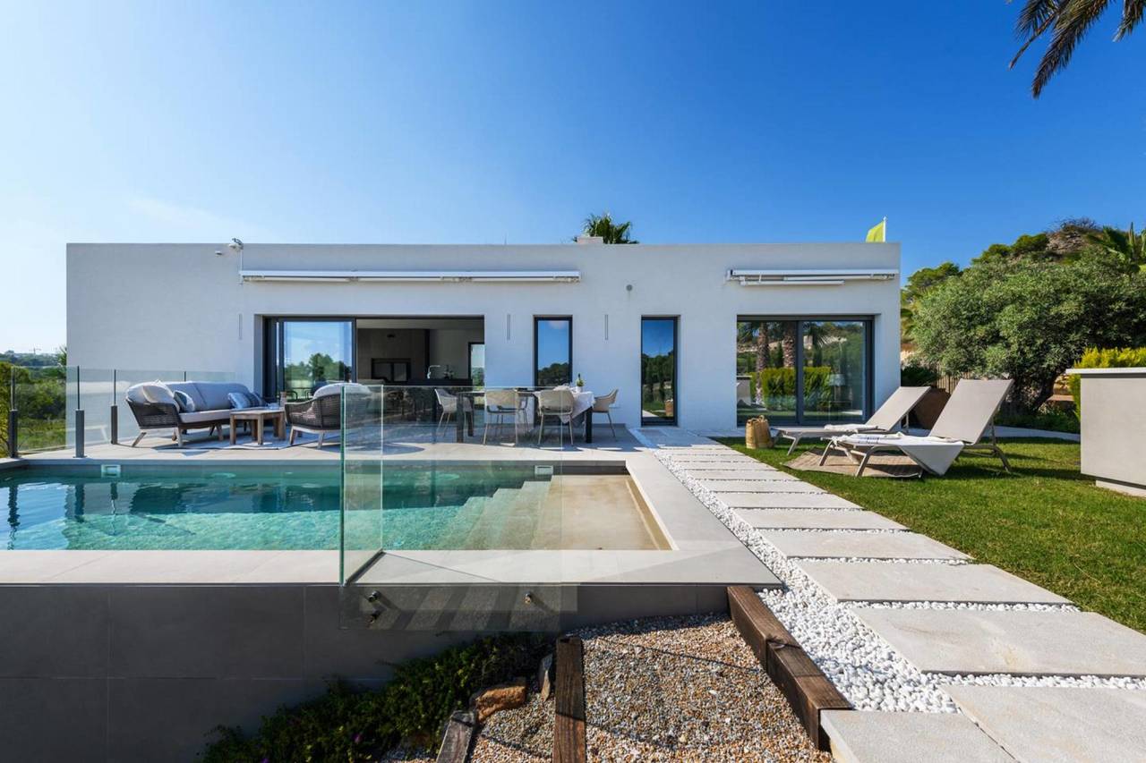 3 bedroom Villa for sale in Orihuela Costa
