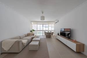 3 bedroom Apartment for sale in Estepona