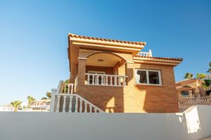 4 bedroom Villa for sale in Rojales