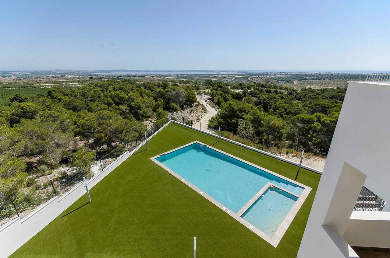 3 bedroom Bungalow se vende en San Miguel de Salinas