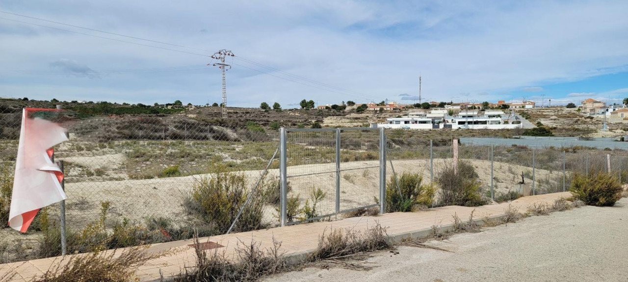 Plot for sale in Torremendo