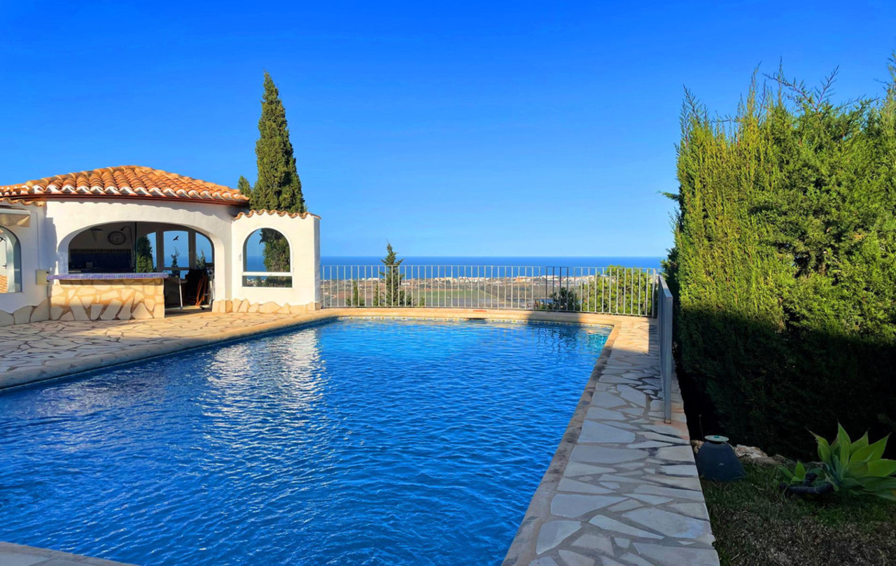 4 bedroom Villa te koop in Denia