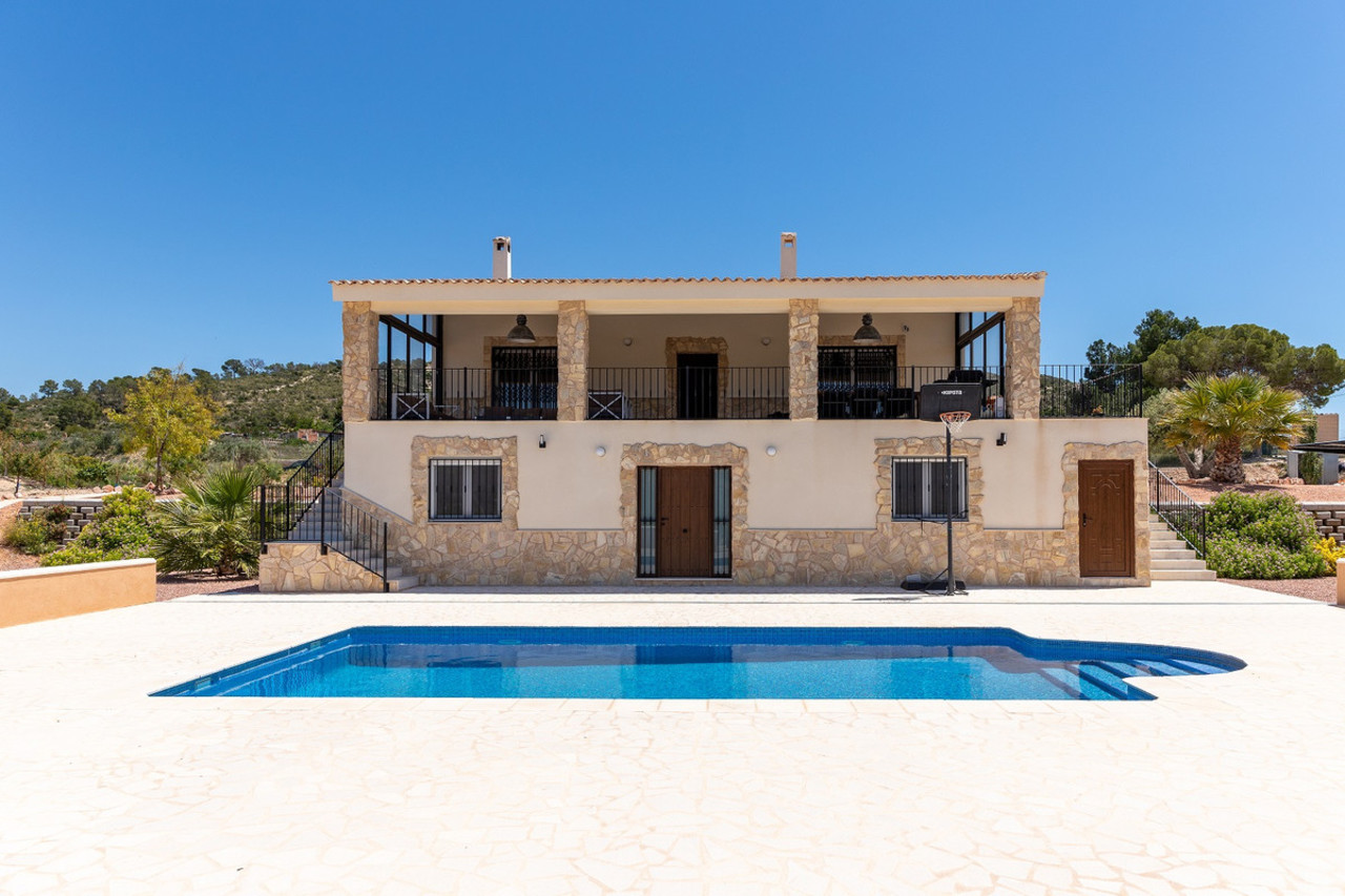 5 bedroom Villa se vende en La Romana