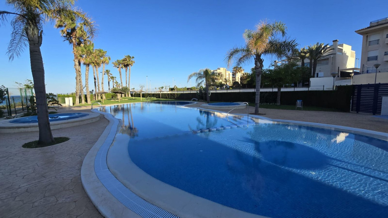 2 bedroom Apartment for sale in Mil Palmeras
