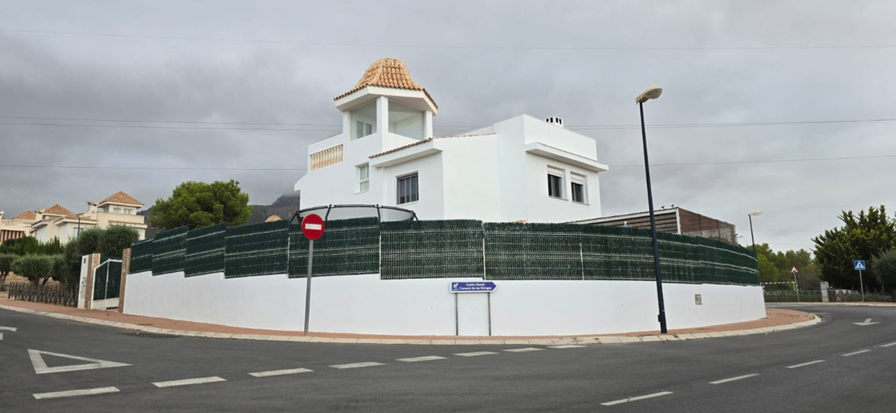 4 schlafzimmer Villa 
zum verkauf in La Nucia
