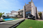 5 bedroom Villa te koop in Villamartin