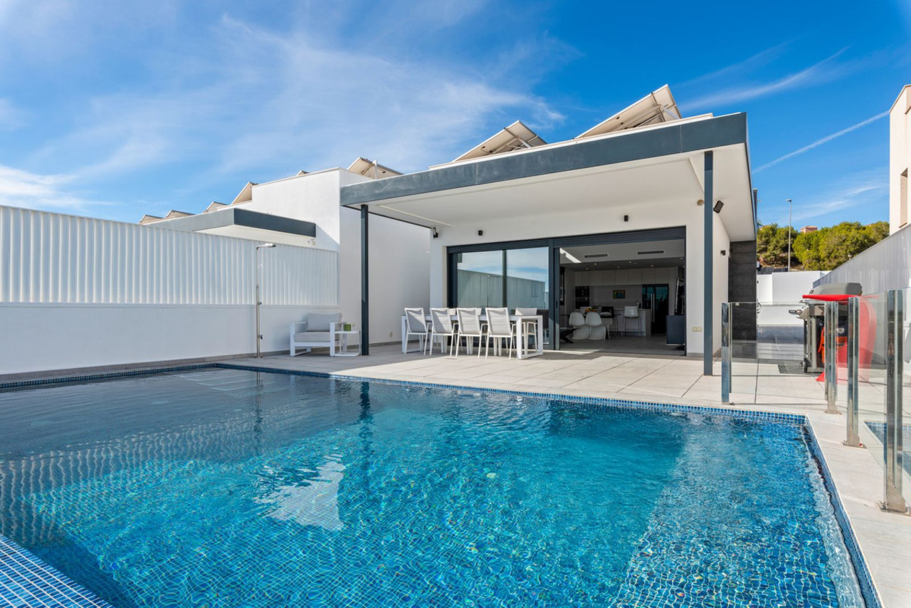 4 soverom Villa til salgs i San Miguel de Salinas 