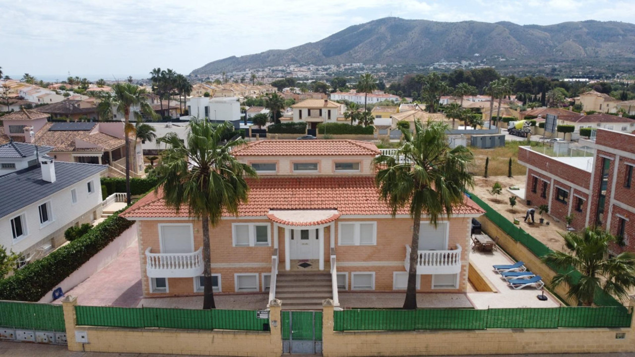 4 bedroom Villa à vendre à l'Alfas del Pi