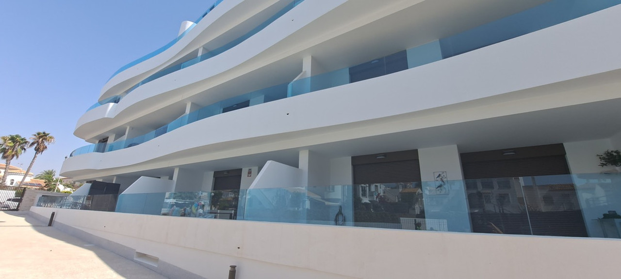 2 bedroom Apartment for sale in Playa Flamenca