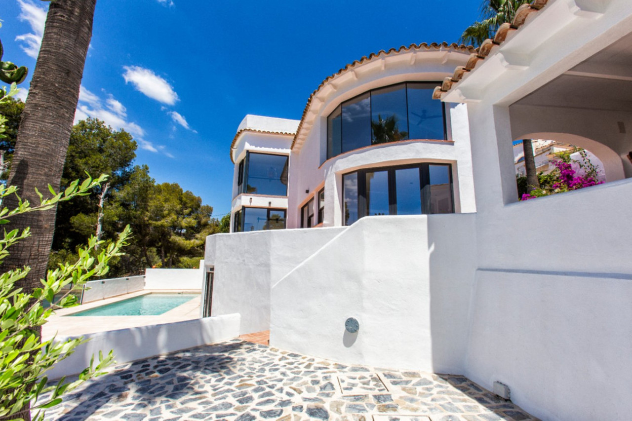 4 schlafzimmer Villa 
zum verkauf in Benissa 