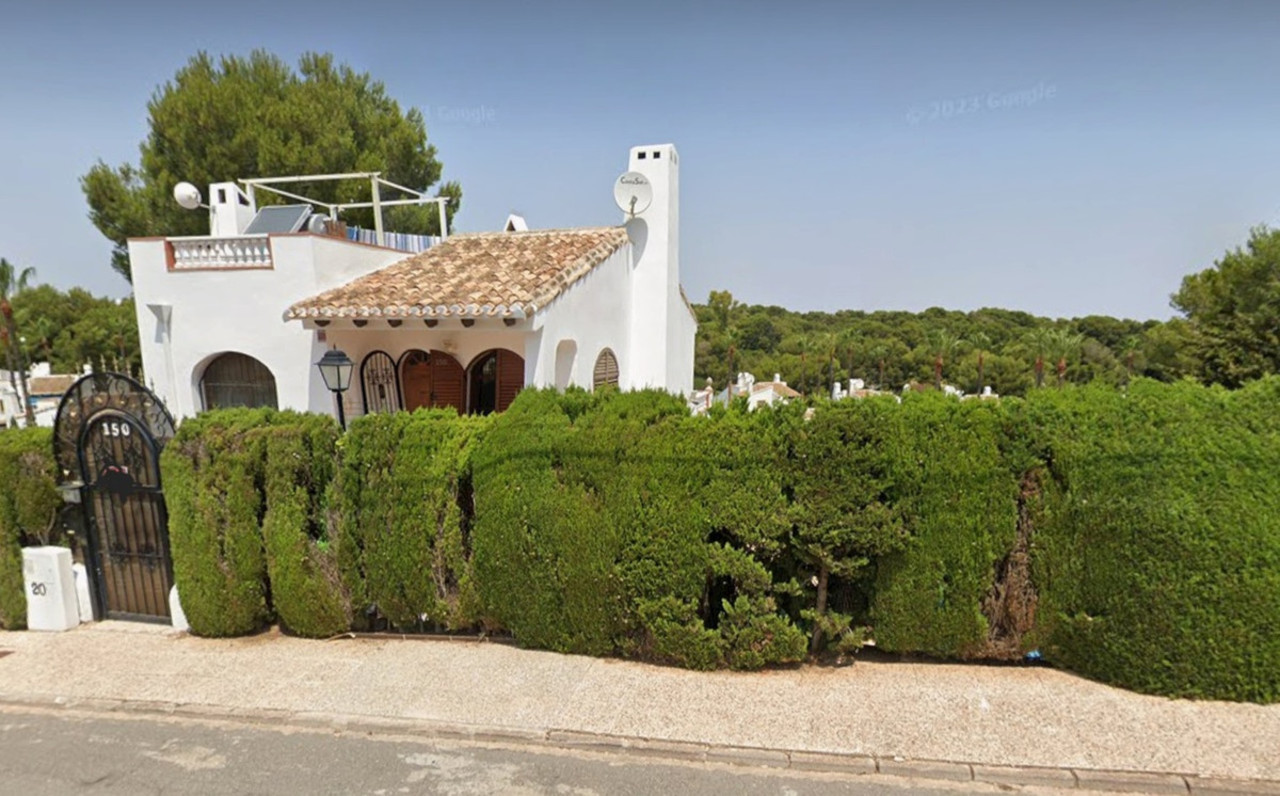 4 bedroom Villa se vende en Villamartin 