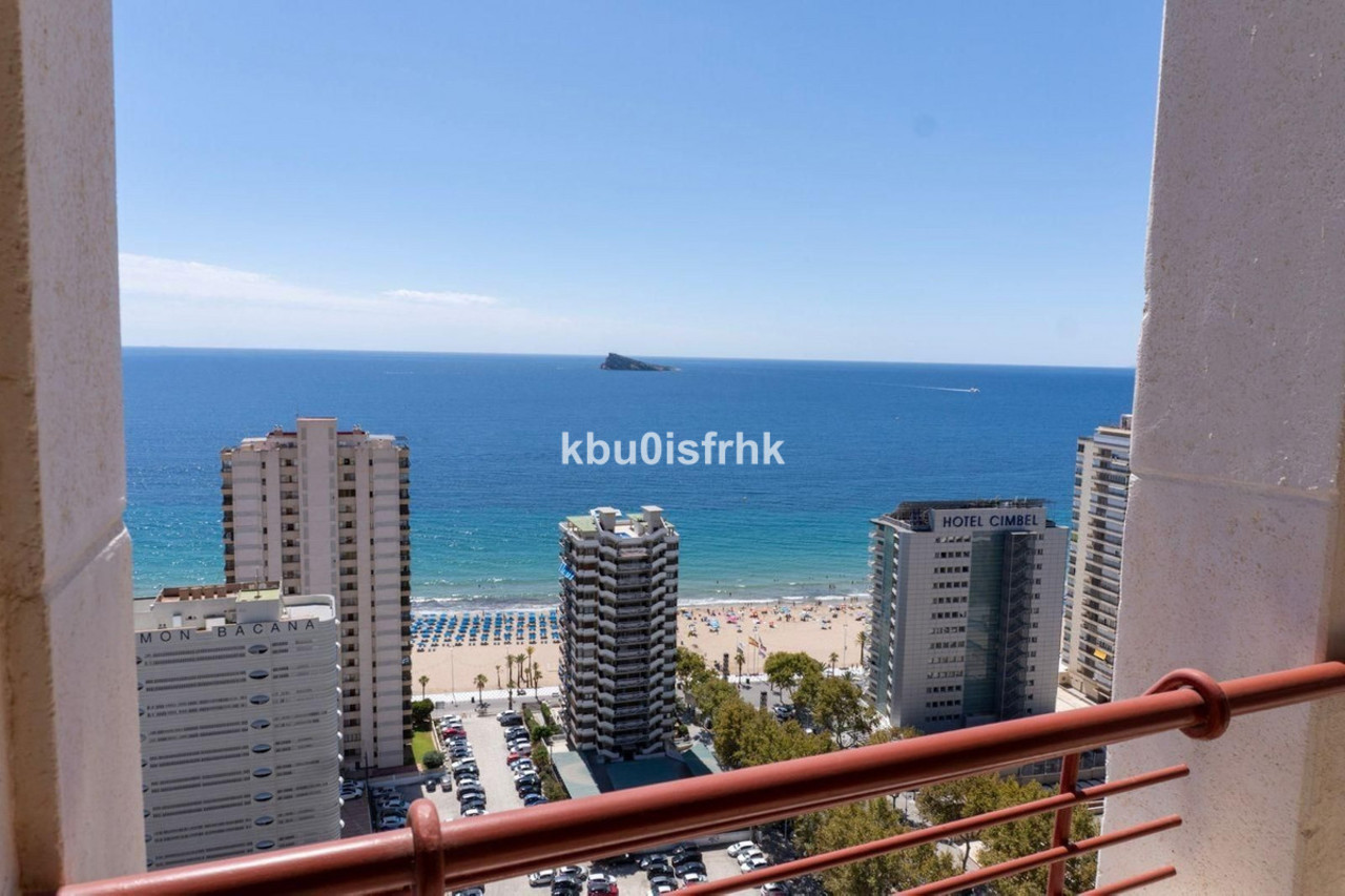6 bedroom Apartamento se vende en Benidorm