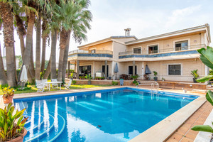 7 bedroom Villa te koop in Dehesa De Campoamor