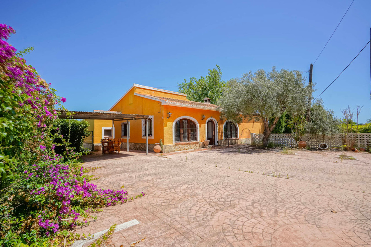 4 schlafzimmer Villa 
zum verkauf in Javea 