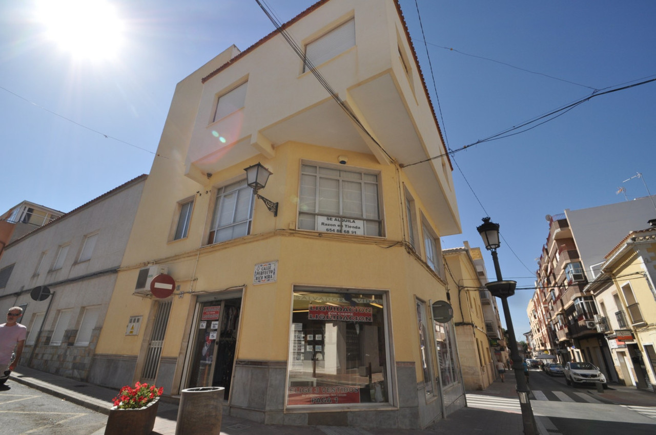 5 bedroom Appartement te koop in Pinoso