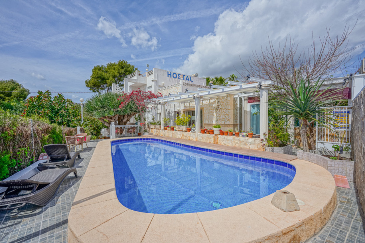 16 bedroom Winkel te koop in Calpe