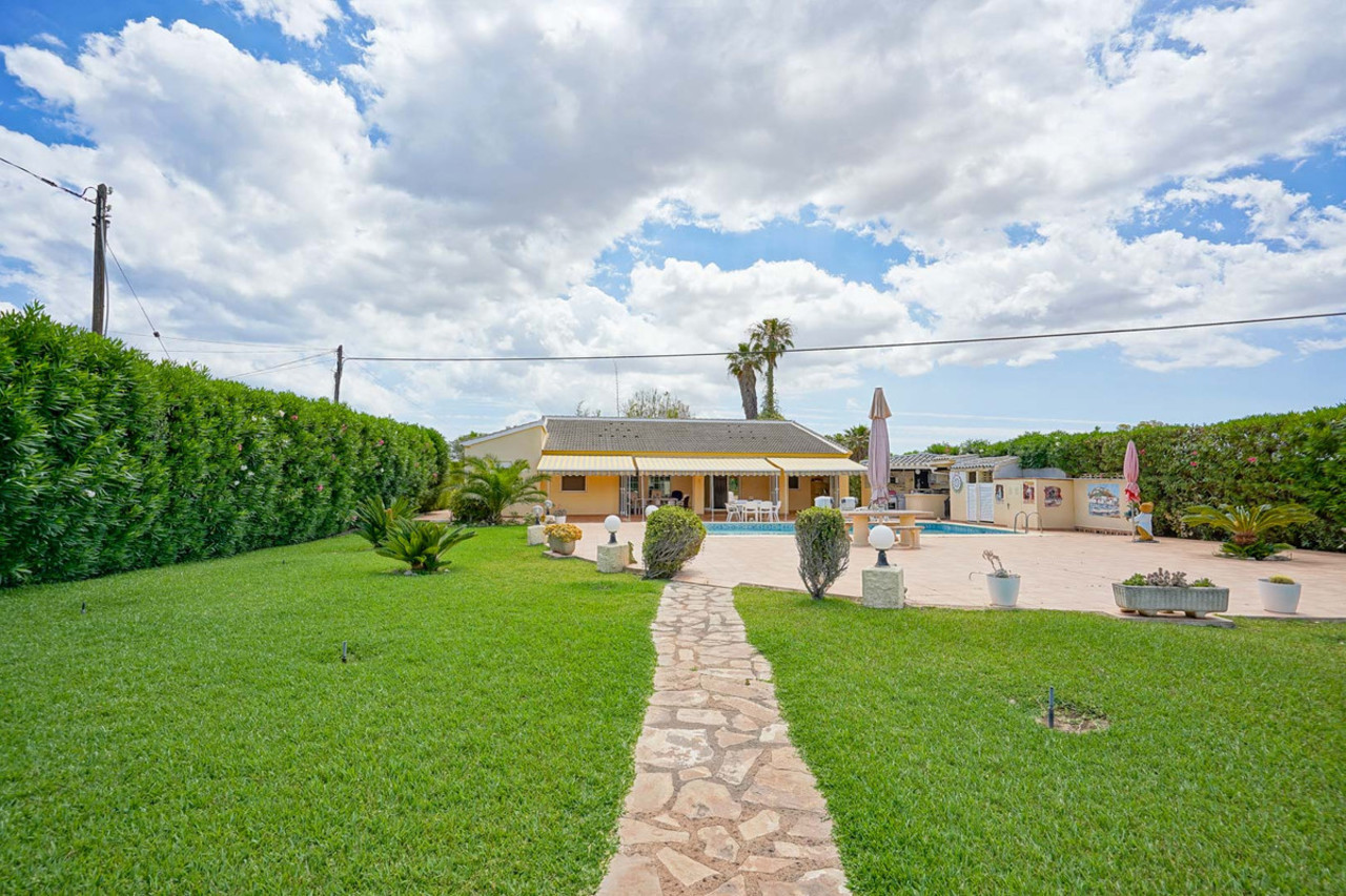 5 schlafzimmer Villa 
zum verkauf in Els Poblets