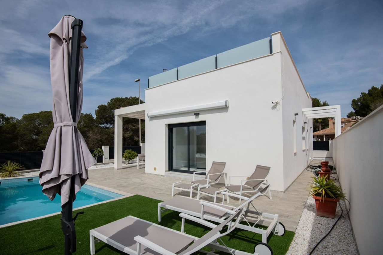 3 bedroom Villa for sale in Pilar de la Horadada