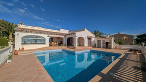 3 спальни Вилла для продажи в Calpe