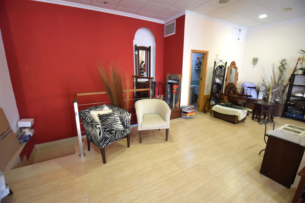 Commercial for sale in Guardamar del Segura