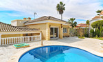 4 bedroom Villa te koop in Dehesa De Campoamor