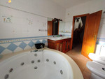 6 bedroom Villa te koop in Torrevieja