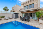 3 bedroom Villa te koop in Villamartin