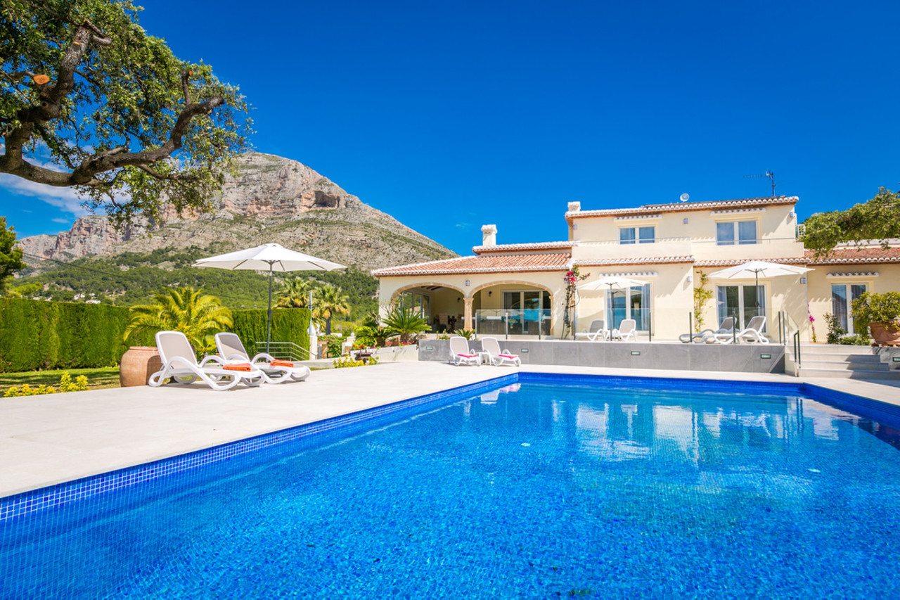 6 bedroom Villa se vende en Javea