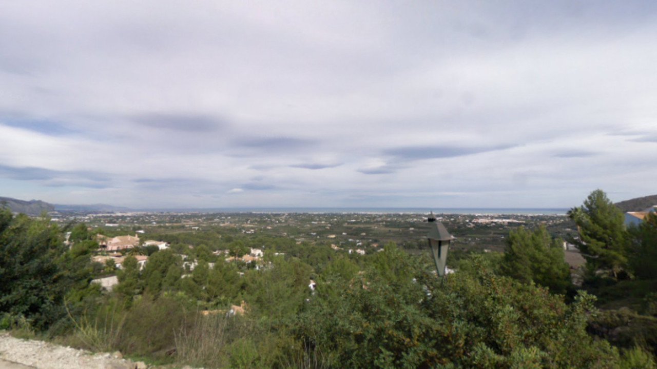 Plot for sale in Jesus Pobre