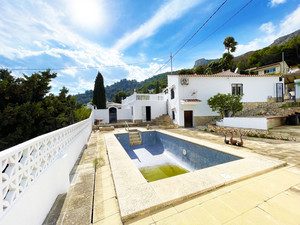 3 bedroom Villa for sale in Calpe