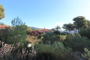 Участок для продажи в Moraira