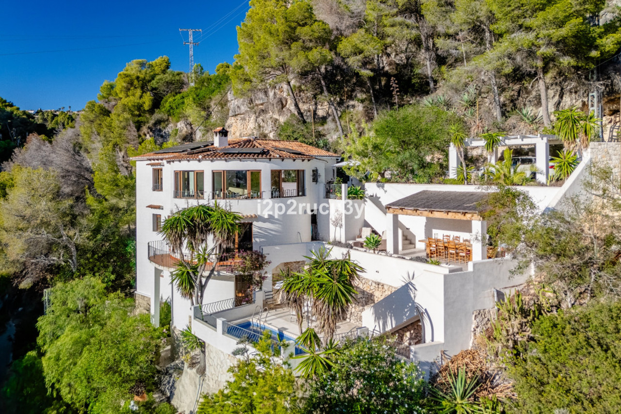 5 schlafzimmer Villa 
zum verkauf in Montemar 