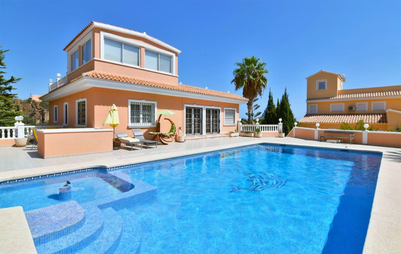 5 soverom Villa til salgs i Calpe 