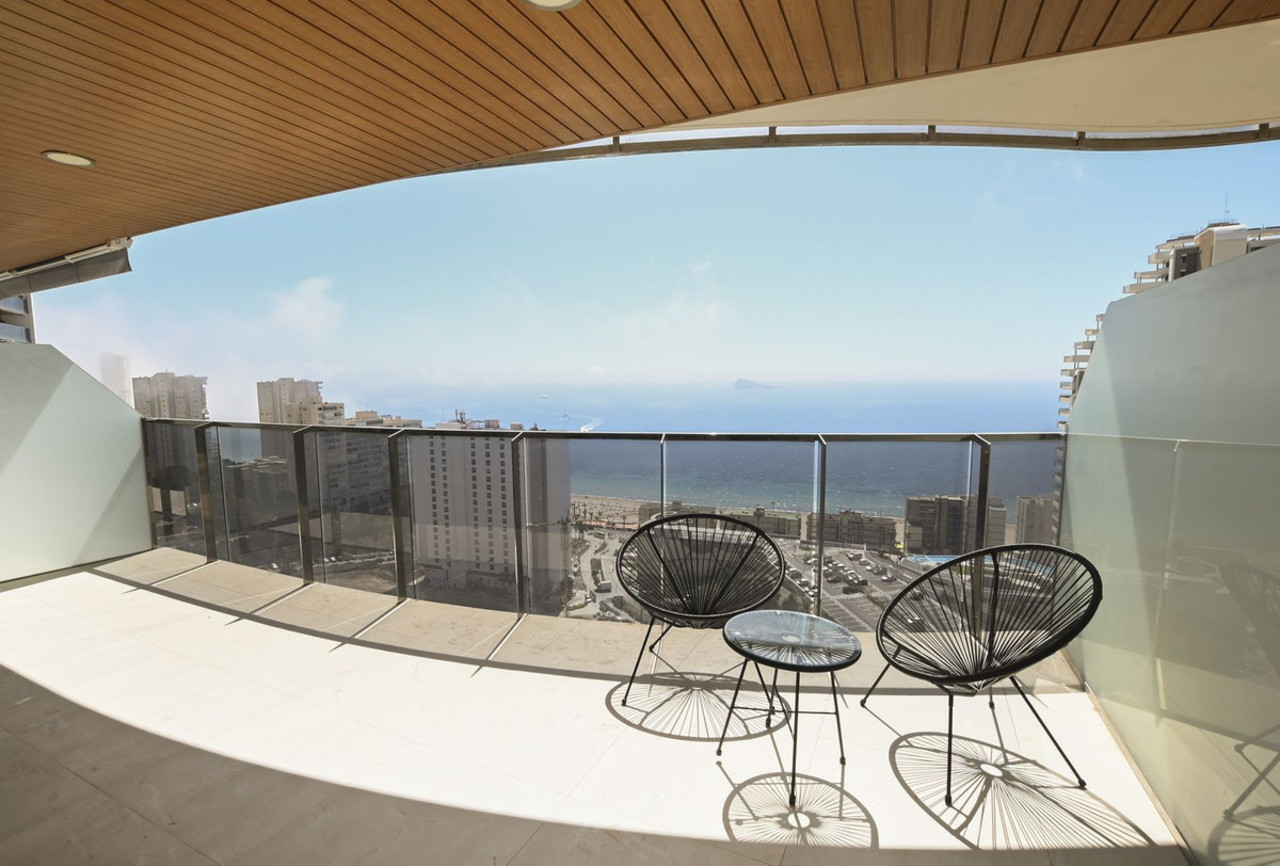 2 bedroom Apartment for sale in Benidorm
