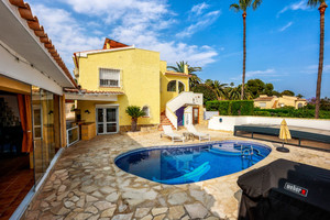 5 bedroom Villa for sale in Benissa