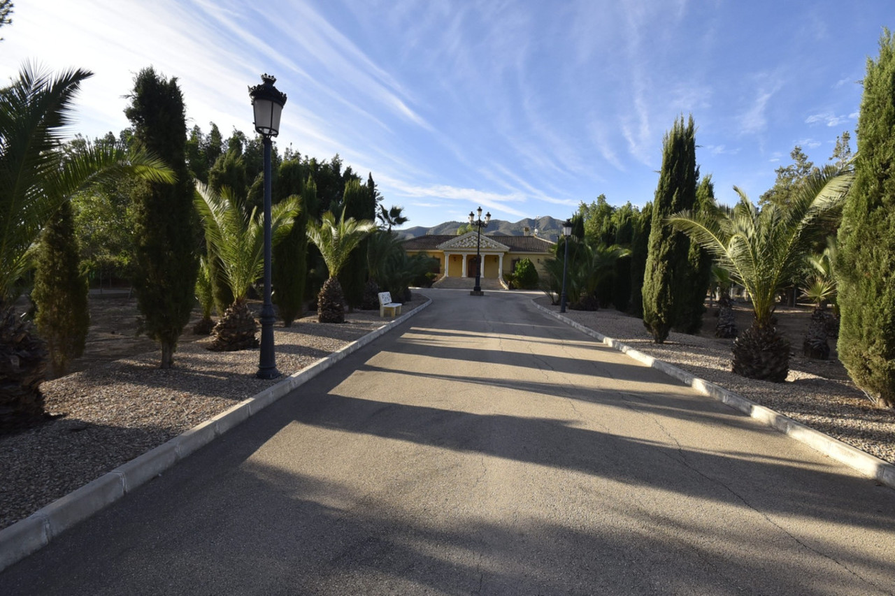 6 bedroom Villa te koop in La Matanza