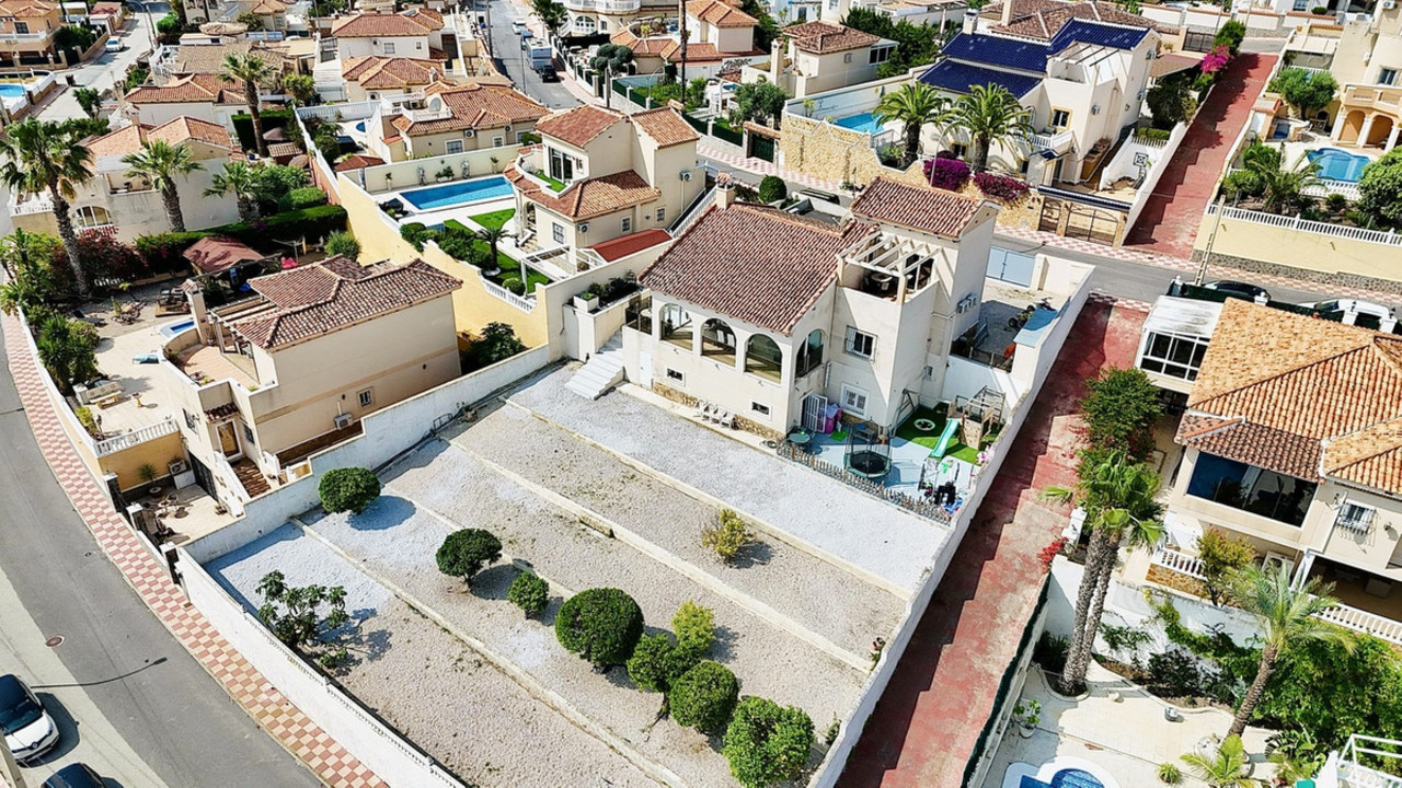 5 bedroom Villa te koop in San Miguel de Salinas