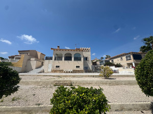 5 bedroom Villa te koop in San Miguel de Salinas