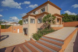 5 bedroom Villa à vendre à Calpe