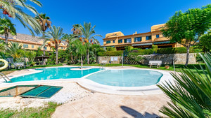 3 bedroom Villa for sale in Finestrat