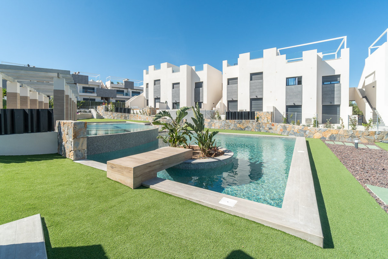 3 bedroom Apartment for sale in Los Balcones