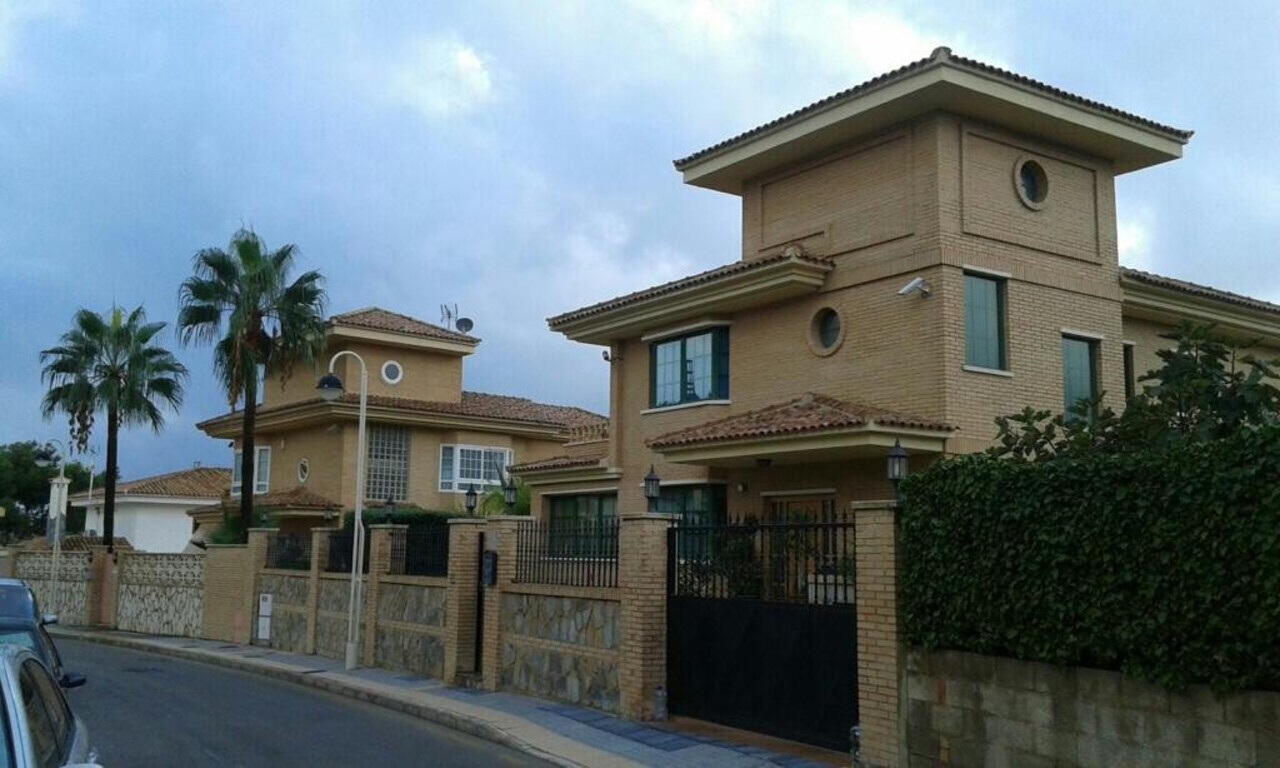 8 bedroom Villa se vende en Benidorm 