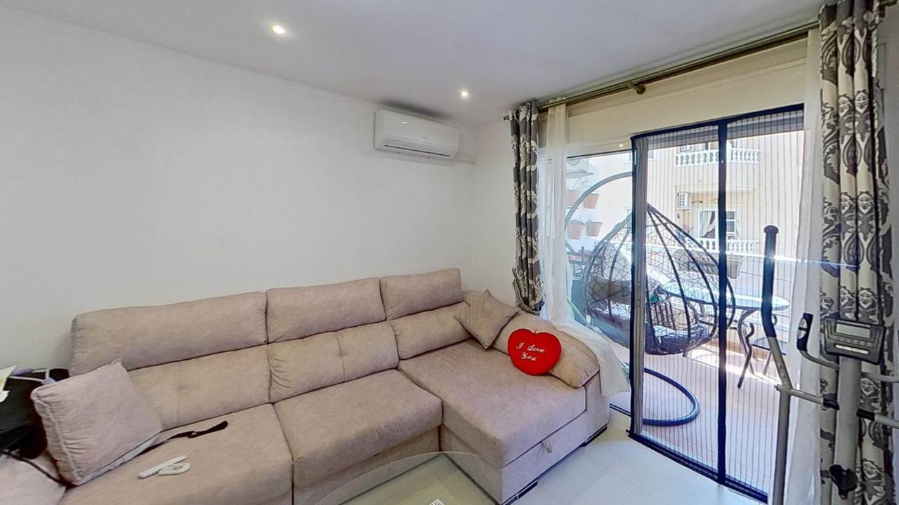 2 bedroom Apartamento se vende en Torrevieja