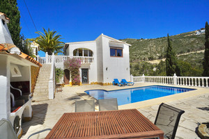 4 bedroom Villa for sale in Benitachell