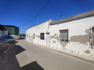 4 bedroom Villa for sale in Benejuzar