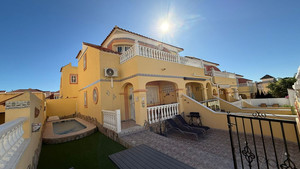 2 bedroom Villa for sale in Orihuela Costa